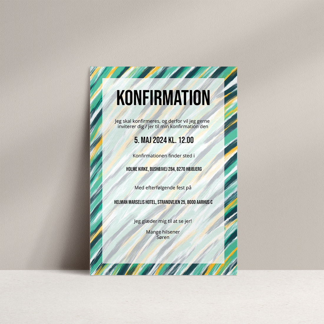 Konfirmationsinvitation Abstract Tiger - Forside Konfirmationsinvitation Abstract Tiger - Med abstrakte striber i blå, grønne og gule nuancer på mat hvidt papir