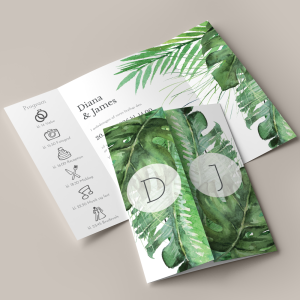 Bryllupsinvitation Tropical Breeze Portefals / Gatefold inkl. hvid C5 kuvert med illustration af grønne tropiske blade og monstera