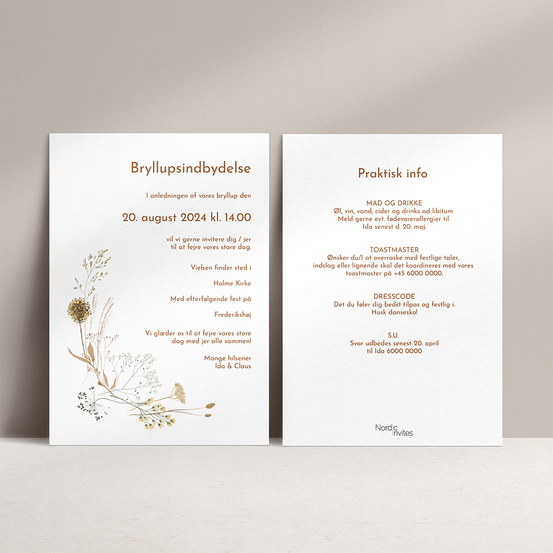 Bryllupsinvitation Wildflower med gyldne blomster til sensommer bryllup