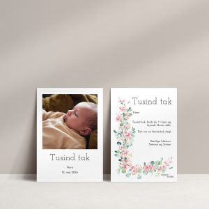 Takkekort Cherry Blossom til dåb med kirsebærblomster og eucalyptus